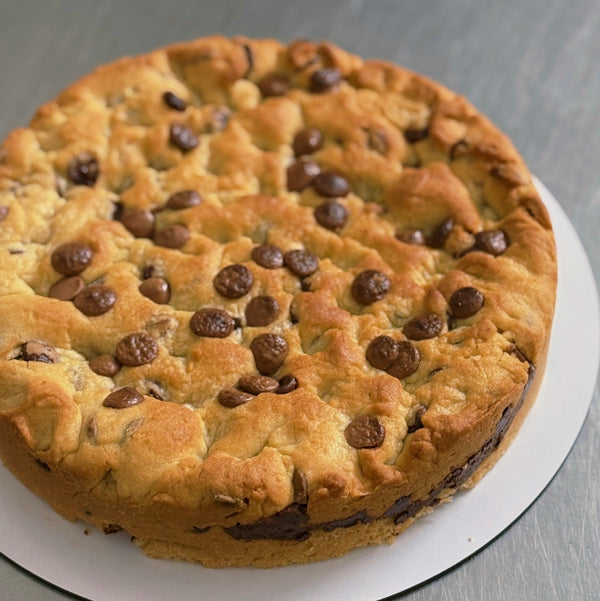 NUTELLA STUFFED COOKIE CAKE (1 KG)